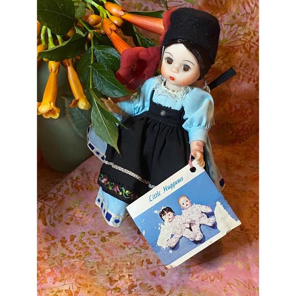 Madame Alexander Doll Romania "Rumania" #586 8” Int'l World Dolls Tag only 1987 - Picture 5 of 8
